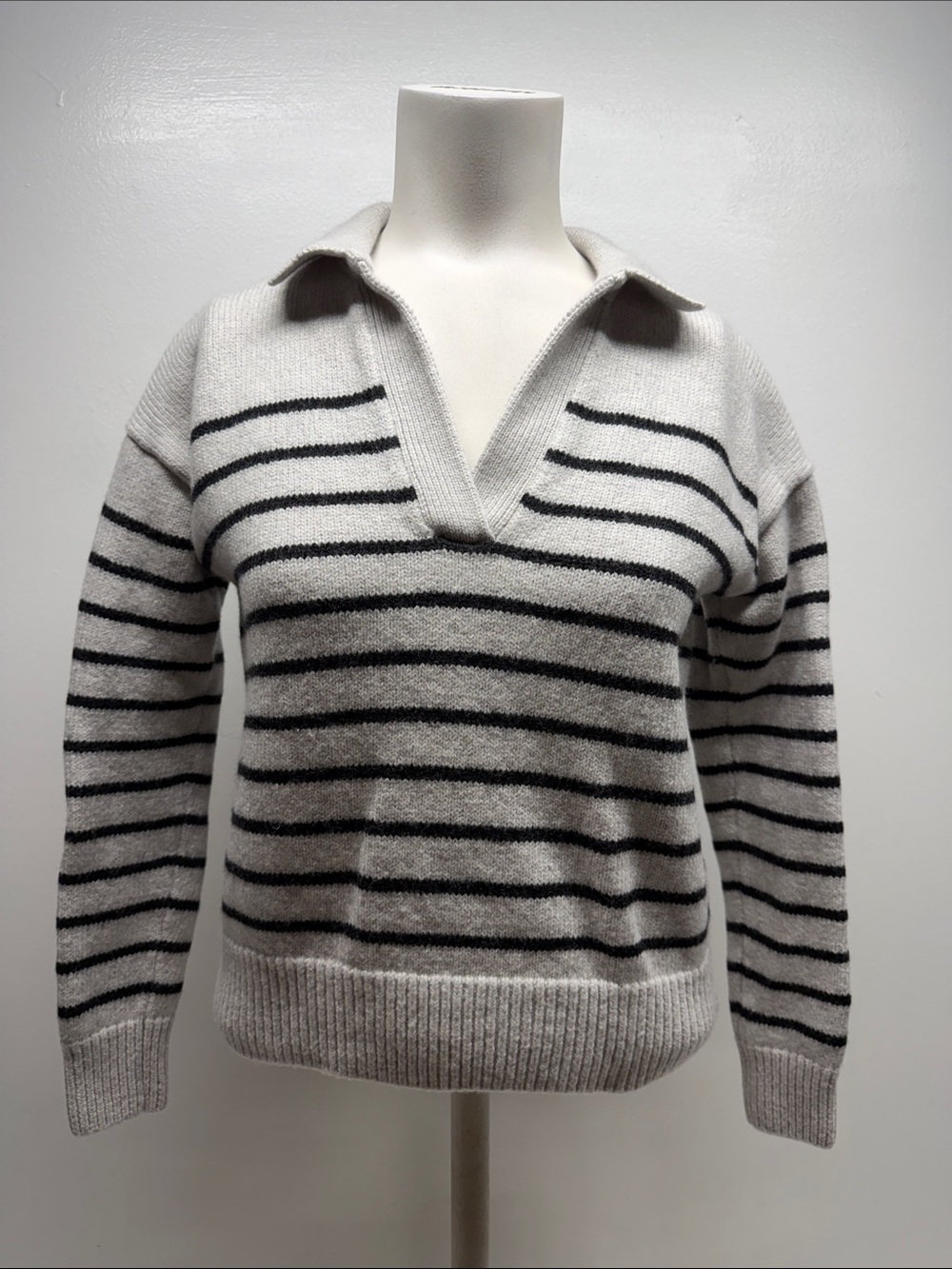 Wilfred Clara Merino Wool Polo Sweater Striped Collared Pullover V Neck Gray XS